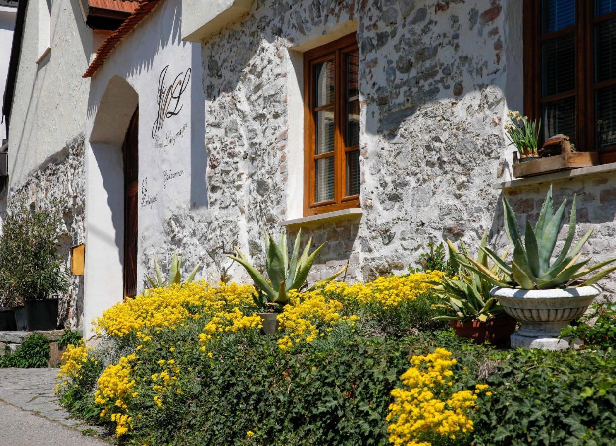 Weingut Langmayer Wosendorf in der Wachau ภายนอก รูปภาพ